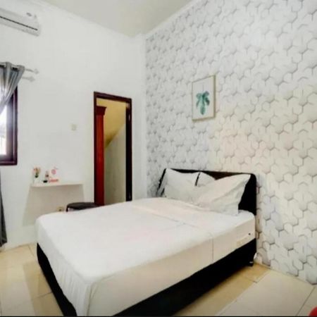 Reddoorz Near Plaza Araya Malang Hotel Blimbing  Exterior foto