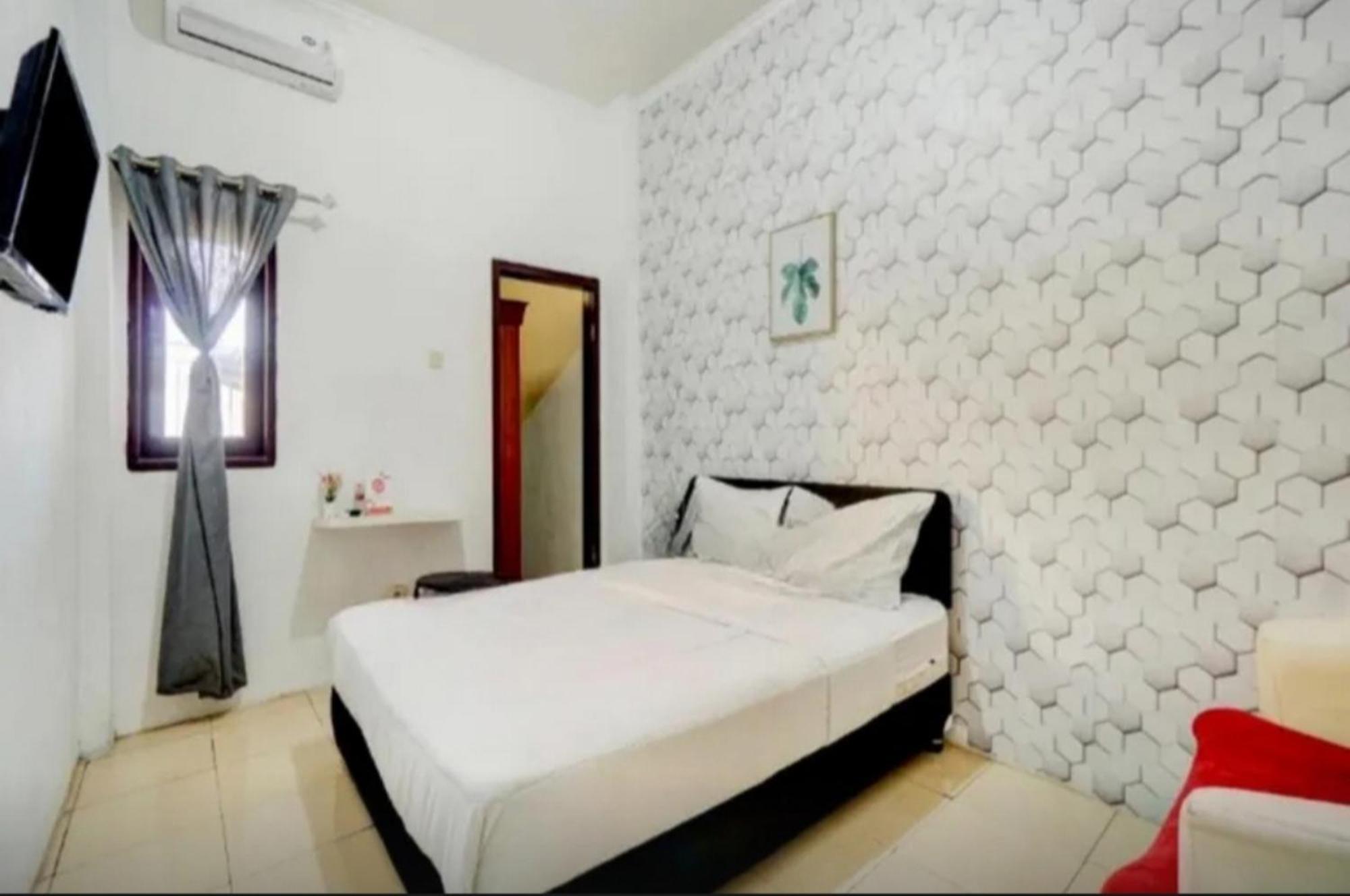 Reddoorz Near Plaza Araya Malang Hotel Blimbing  Exterior foto