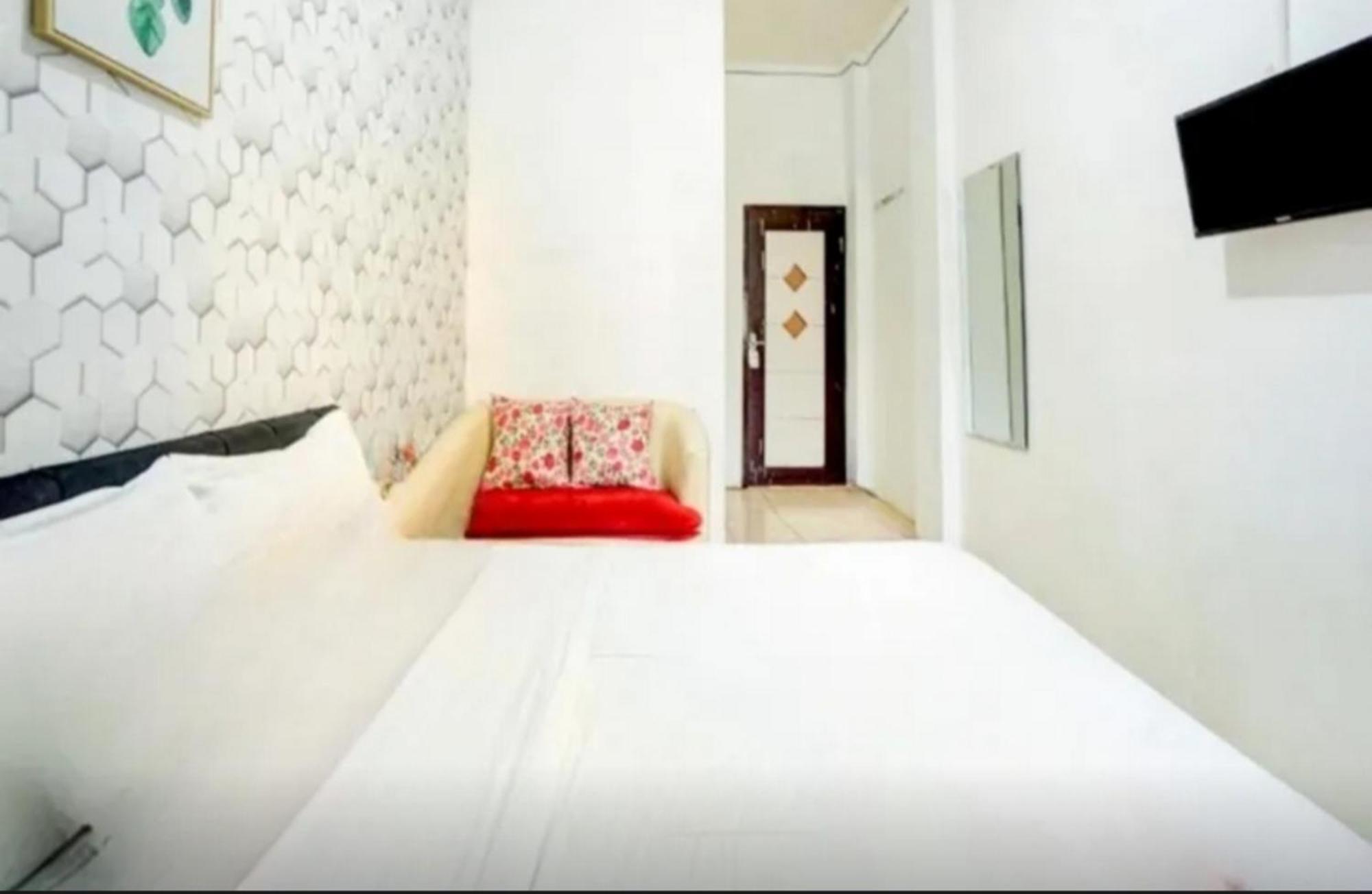 Reddoorz Near Plaza Araya Malang Hotel Blimbing  Exterior foto
